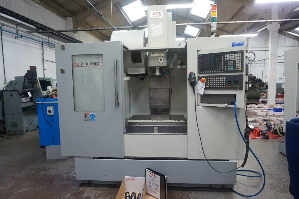 XYZ 710  2011
